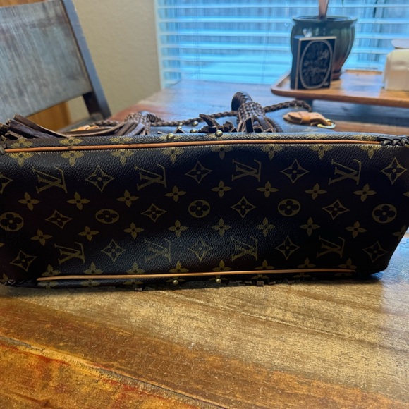 Boho Louis Vuitton - Picture 5 of 11